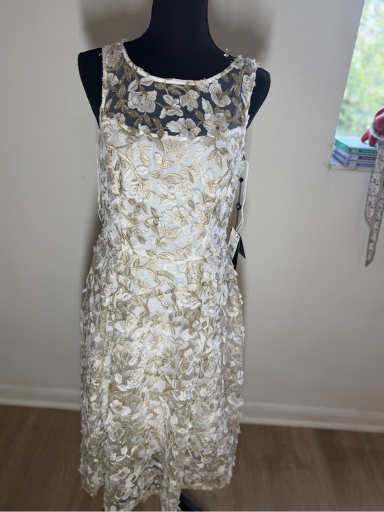 Adrianna Papell Dresses & Skirts - Adrianna Papell Ivory Midi Dress with Gold Floral Embroidery